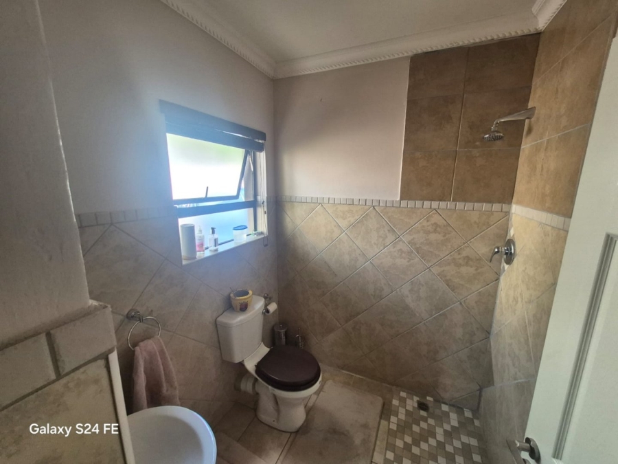 3 Bedroom Property for Sale in Safari Gardens North West